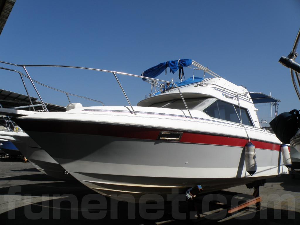 ベイライナー 2556CB | 船ネット