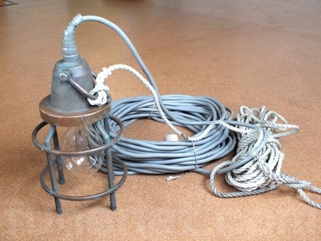 高い素材 水中耐水集魚灯 100V-500W電球付 | 船ネット その他