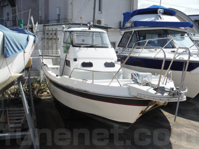 プレジャーボート UF25 船外機140馬力 10人乗り 船検有り