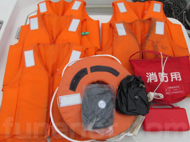 法定備品 ライフジャケット 救命胴衣 赤バケツ 浮環 フエ ロープ 法定備品 ライフジャケット 救命胴衣 赤バケツ 浮環 フエ ロープ