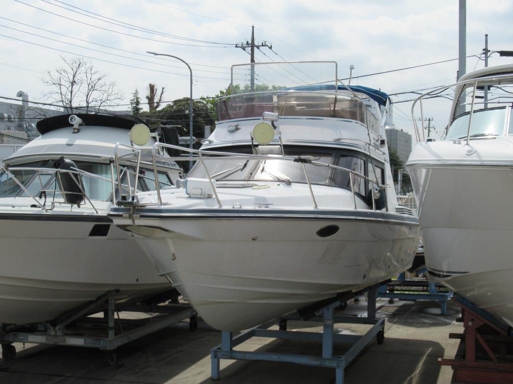 中古船 二機がけドライブ船 FB操船のサロンクルーザー 日産GS1000