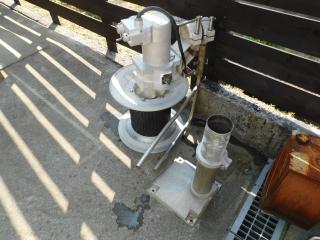 船舶用岩崎ネットラインホーラ 岩崎電機工業 ヤングネット ラインホーラ12V | 中古船ソーマッチ