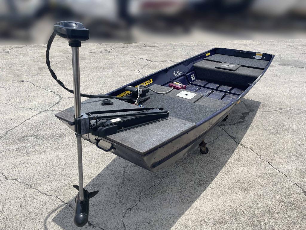 アルミボート。2馬力船外機 間違わ 免許不要。