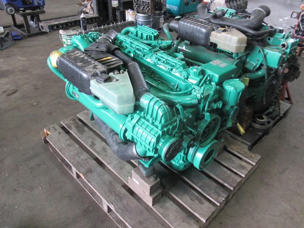 Volvo Penta ボルボペンタ エキゾーストパイプ KAD42 43 44 300