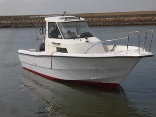スズキ F250(高年式4スト140馬力搭載)