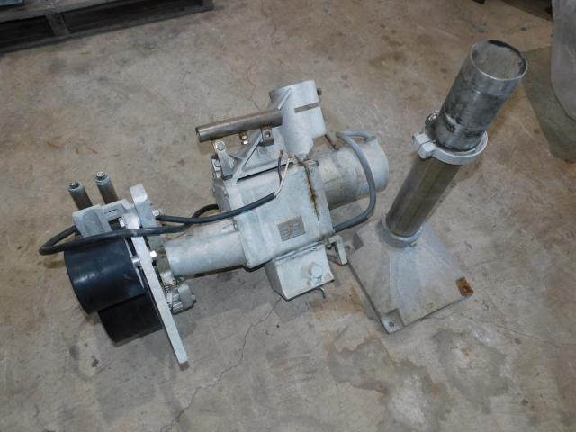 岩崎電機工業 ネットラインホーラー12V | 【中古艇ドットコム