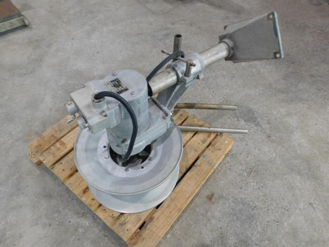 岩崎電機工業 ヤング ネット.ラインホーラ NPT.AV | 船ネット