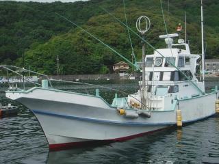 共立造船所製 KRS-450LW   7/10 船底塗装しました